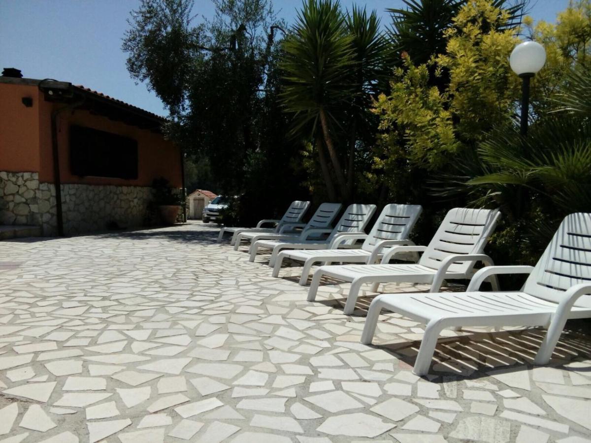 Borgo Degli Ulivi Rooms Vieste Exterior photo
